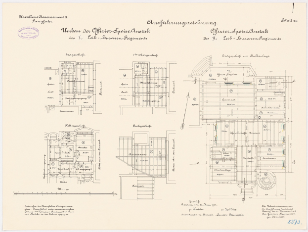 Schwarzer und weißer Grundriss des ehemaligen Kanzleramts mit detaillierter Planung und architektonischen Elementen