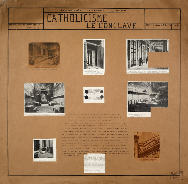 Ein Buch mit Bildern und Texten zur Geschichte der Katholischen Kirche, einschließlich Bildern ihrer Räume, Korridore und erhaltenen Artefakten.