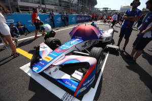 Formula E präsentiert das GEN4-Auto, während die Serie ein Doppelrennen in Berlin ins Auge fasst