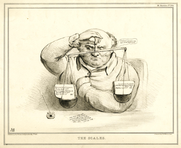 Ein Mann in einem Anzug sitzt an einem Tisch mit einer Waage und sieht entschlossen aus, mit einem Blatt Papier mit Wörtern und Zahlen davor.