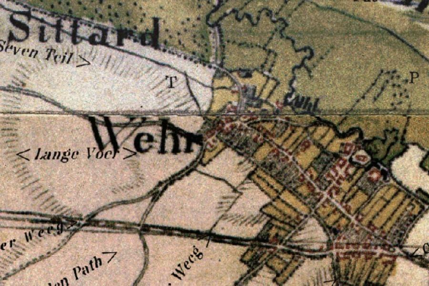 Ein verblichener alter Stadtplan der Wehrmacht, Deutschland, mit Text und Zahlen, die den Standort der Stadt markieren.